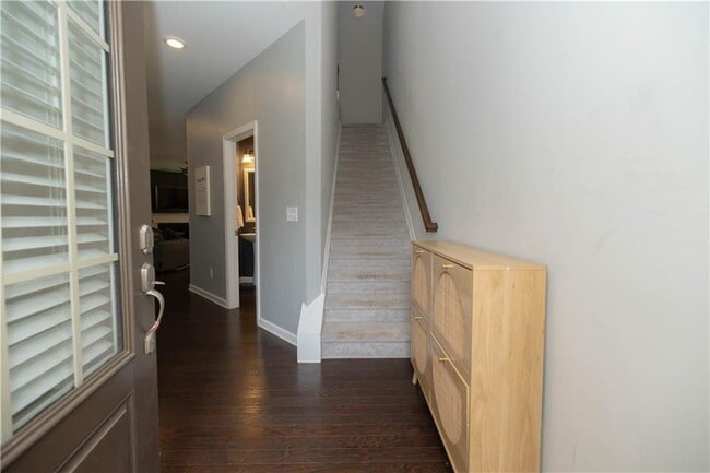 Building Photo - 7245 Heritage Oak Ct