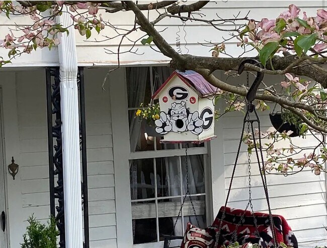 Foto del edificio - 147 White Cir