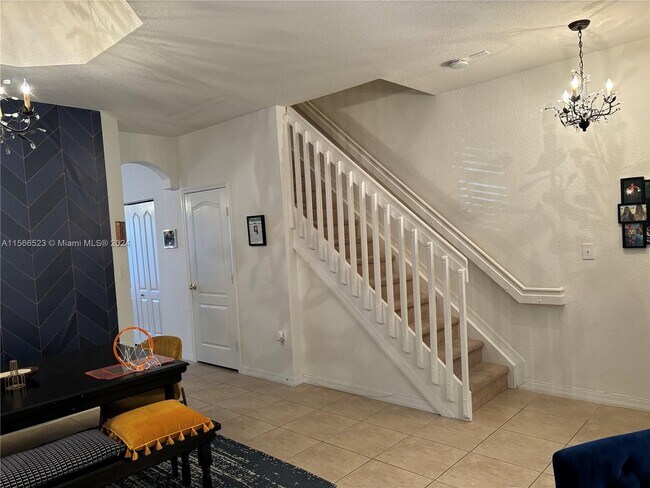 Foto del edificio - 15800 SW 92nd Ave
