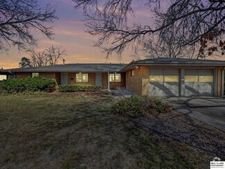 Building Photo - 4620 Van Dorn St