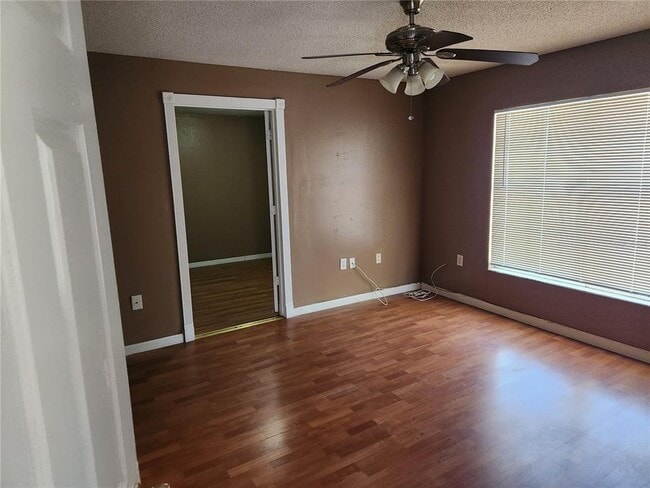 Foto del edificio - 6218 Rolling Hammock Pl