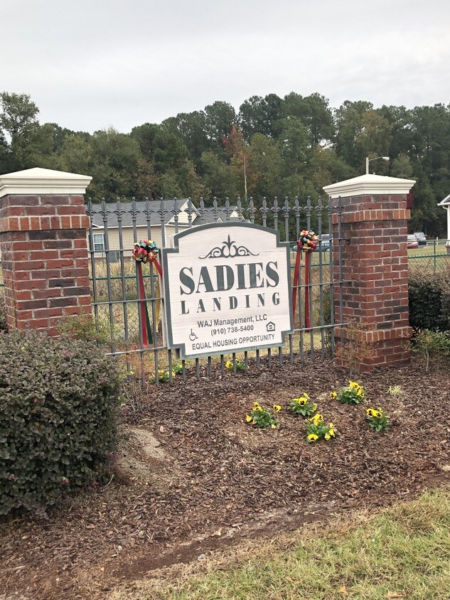 2230 McPhail Rd, Lumberton, NC 28358 Apartments in Lumberton, NC