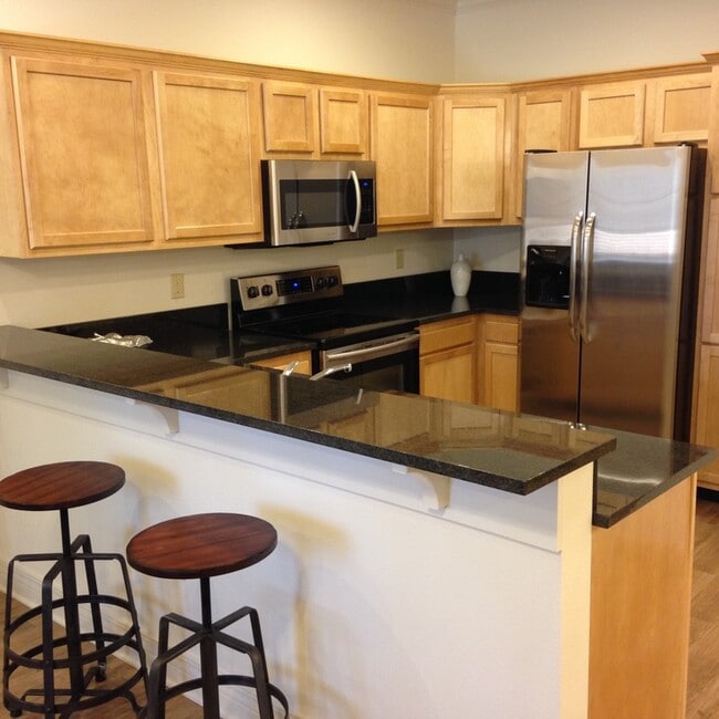 Kitchen - 1220 E Kentucky Ave