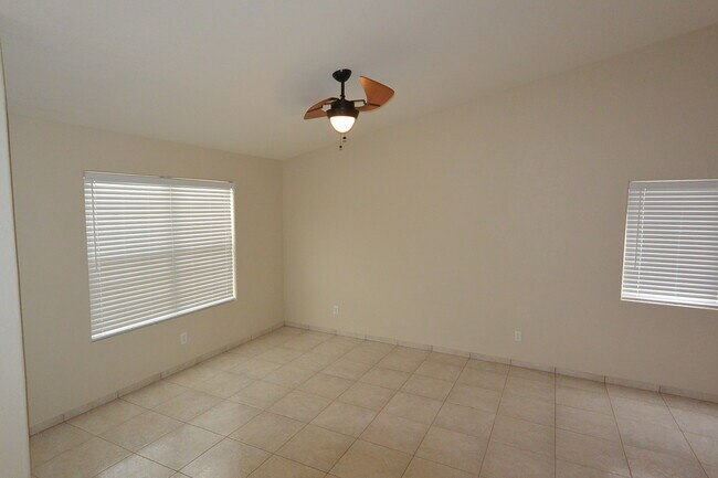Building Photo - 3 Bed/2 Bath Single Story Home in Guard Ga...