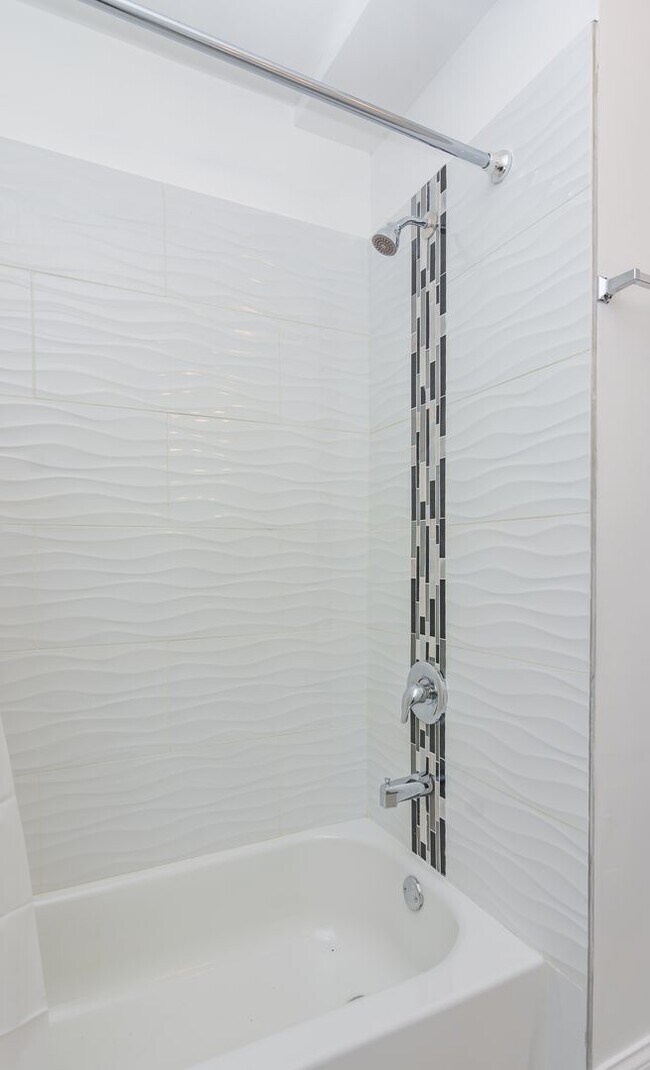 Foto del edificio - 1330 W 78th St