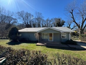 Building Photo - 236 Arch St