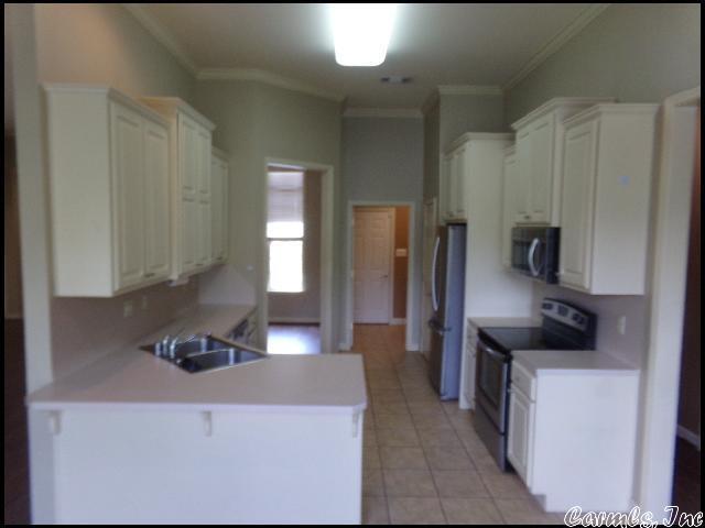 Building Photo - 3 Regal Cir