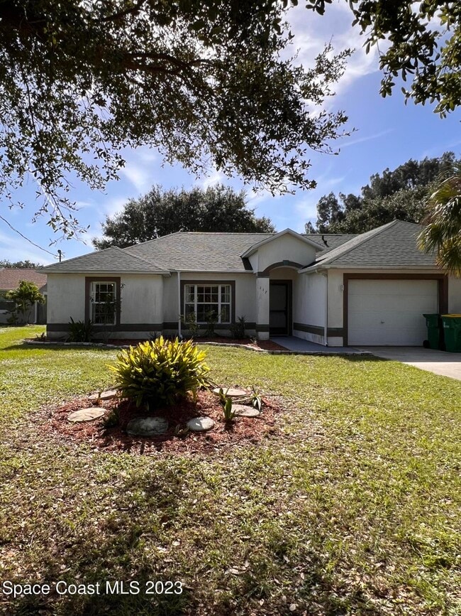 Building Photo - 117 Gator Dr