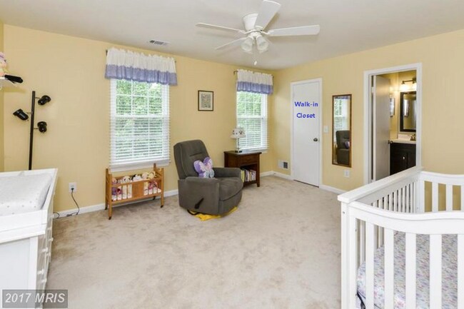 Building Photo - 3348 Oakshade Ct