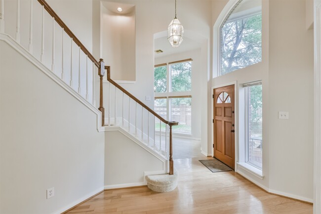 Building Photo - 10239 Sable Trail Ln