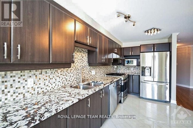 Photo du bâtiment - 293 Forestbrook St