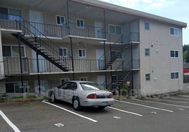 Foto del edificio - 5804 Hwy Pl
