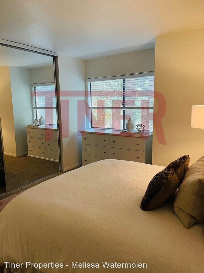 Building Photo - 2 br, 2 bath House - 510 Woodside Oaks #4