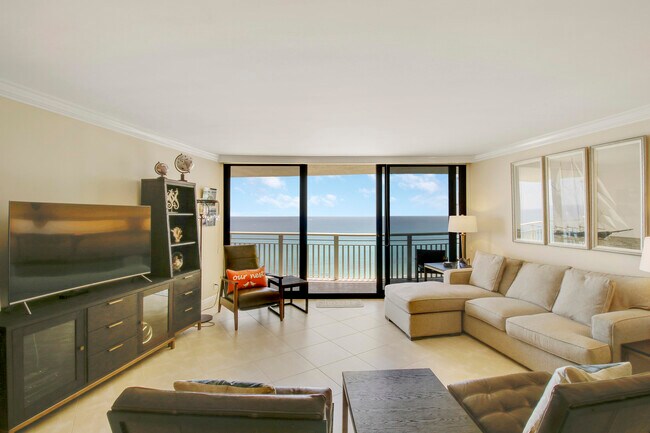 Building Photo - 3000 N Ocean Dr
