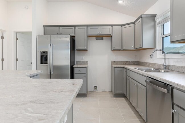 Building Photo - 6385 Danielson Lp