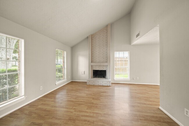Foto del edificio - 1206 Mayweather Ln