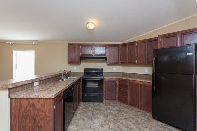 Building Photo - 15716 Country Way