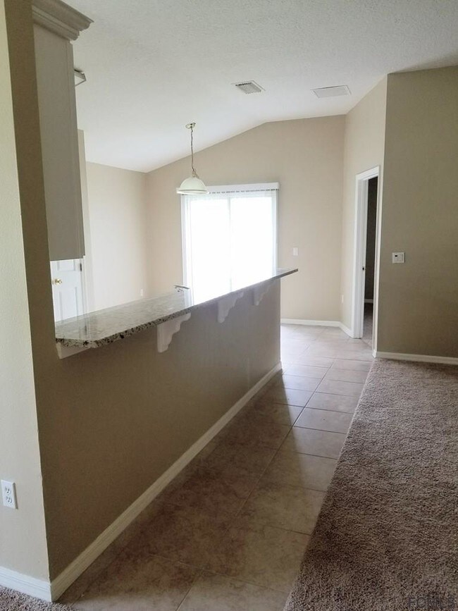 Foto del edificio - 53 Brownstone Ln