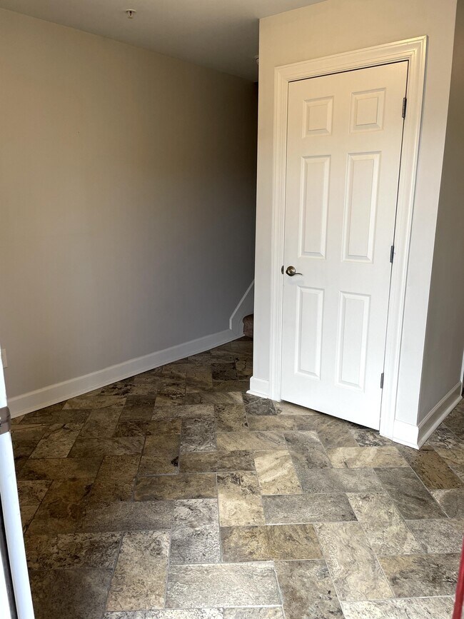 Vestíbulo 2 - 164 Justin Dr