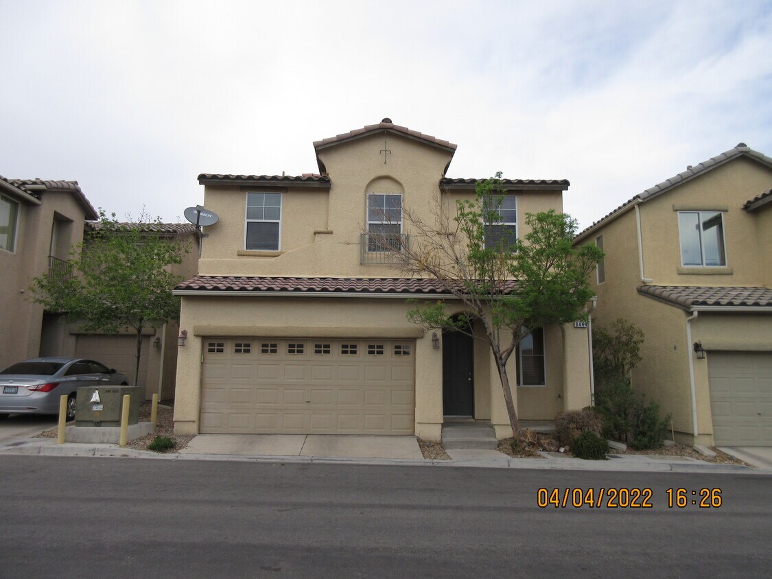 Primary Photo - 8444 Viansa Loma Ave