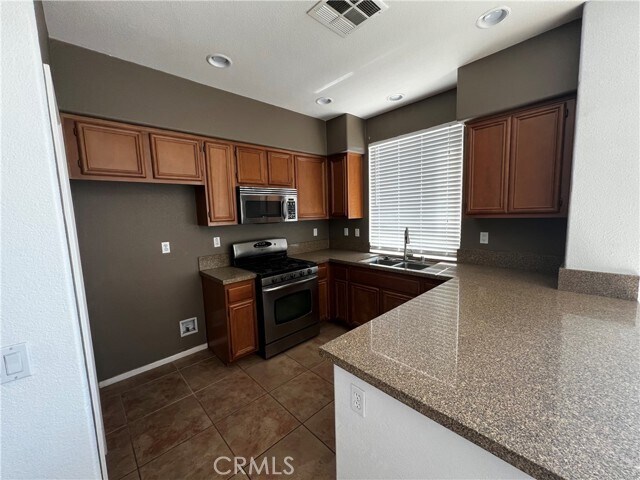 Foto del edificio - 41705 Timberwood Ave