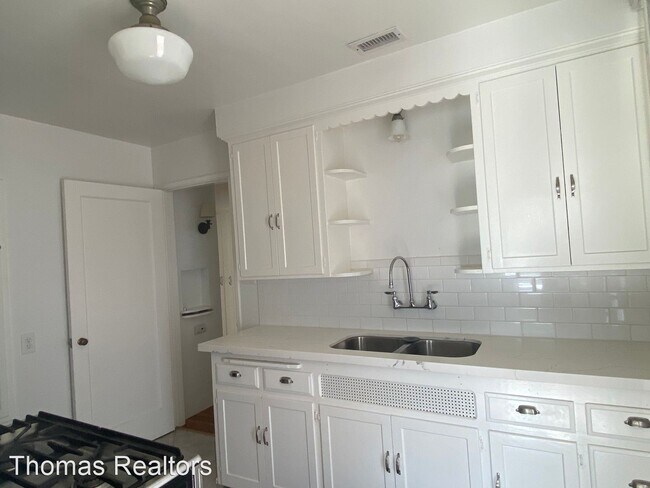 Building Photo - 2 br, 1 bath House - 7543 Eucalyptus Hill