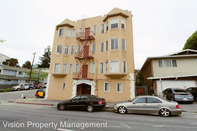 Building Photo - 3201 Beaumont Ave
