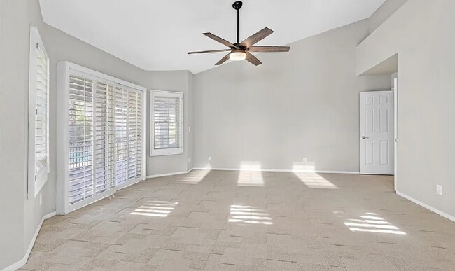 Building Photo - 2536 Vera Cruz Cir