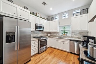 Building Photo - 8705 Bryam St