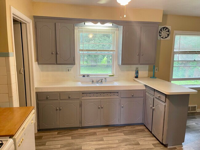 Foto del edificio - 21521 Benjamin St