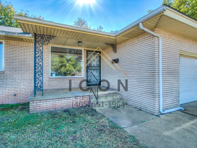 Photo - 832 NE 29th St House