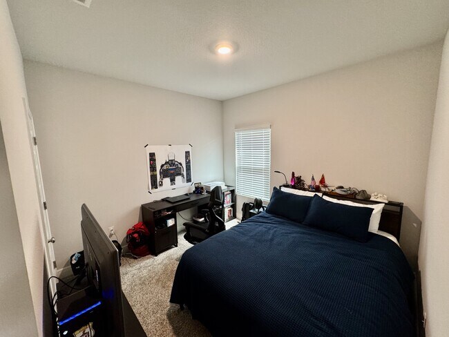Building Photo - 8084 Fir Tree Dr