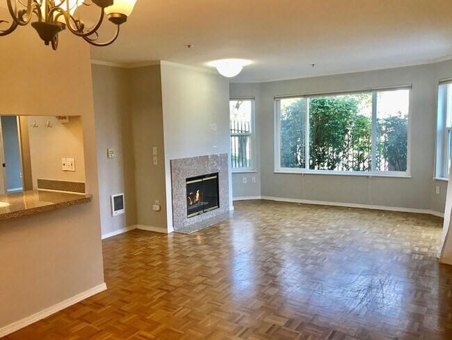 Foto del edificio - Two Bedroom/Two bath Capitol Hill Condo - ...