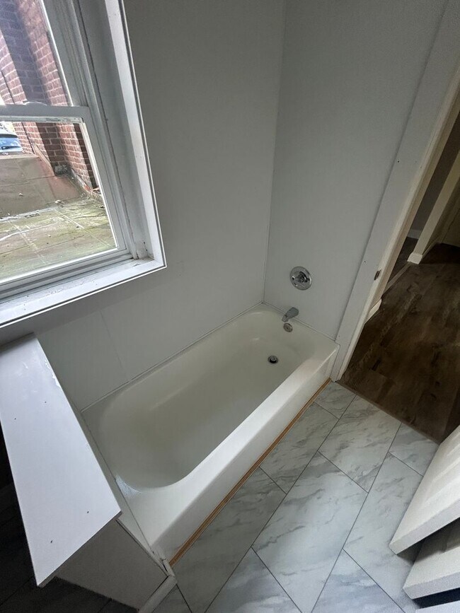 Foto del edificio - 1A Hitchcock Rd