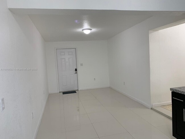 Foto del edificio - 2829 SW 32nd Ct