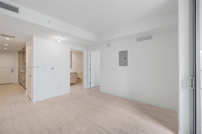 Foto del edificio - 77 SE 5th St