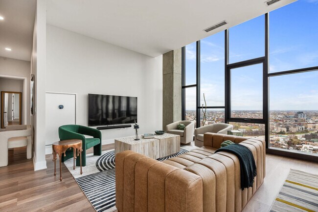 Foto del edificio - 730 N Milwaukee Ave