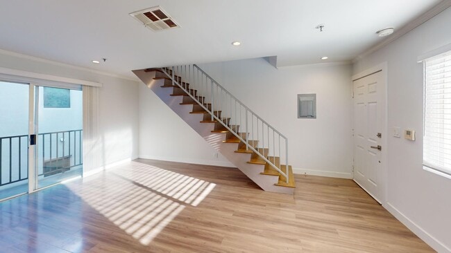 Interior Photo - Franklin Tower