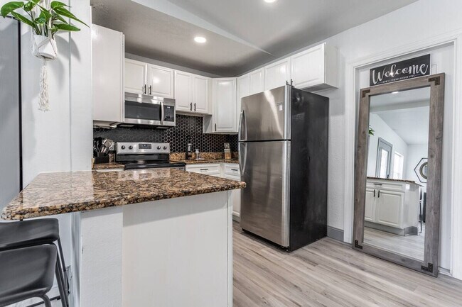 Foto del edificio - 5343 Hermosa St