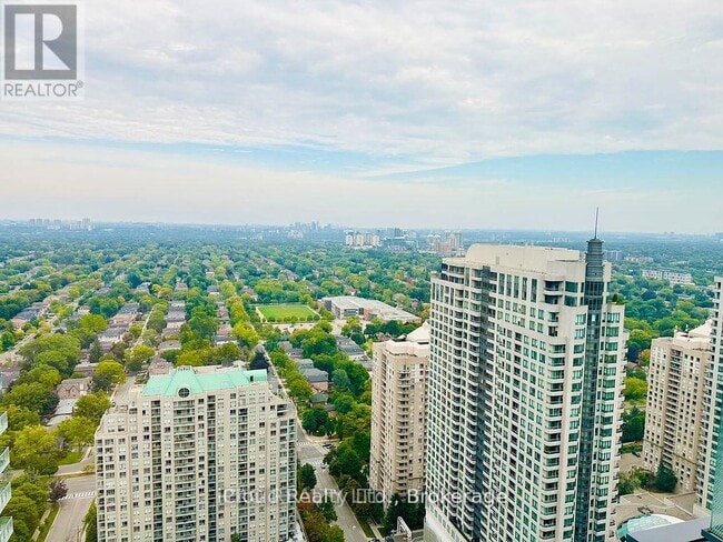Photo du bâtiment - 5162-L5162 Yonge St