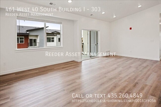 Building Photo - 3 Bed 2 Bath Smart Home Condo in Providence!!