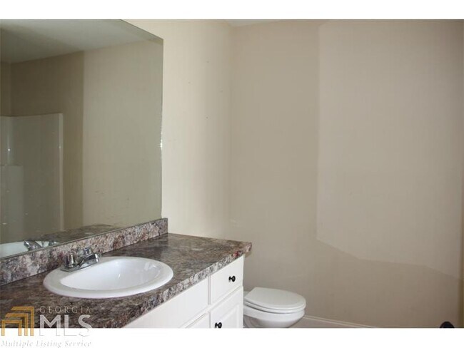 Building Photo - 1724 Jessica Ct