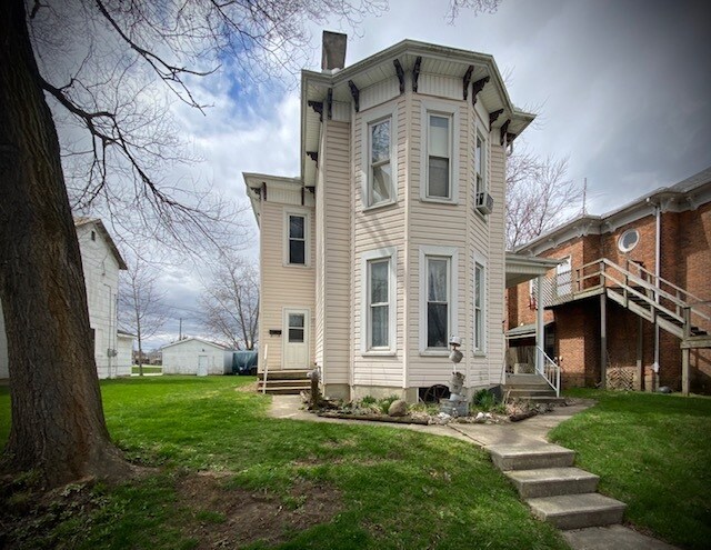 Primary Photo - 432 Washington Ave