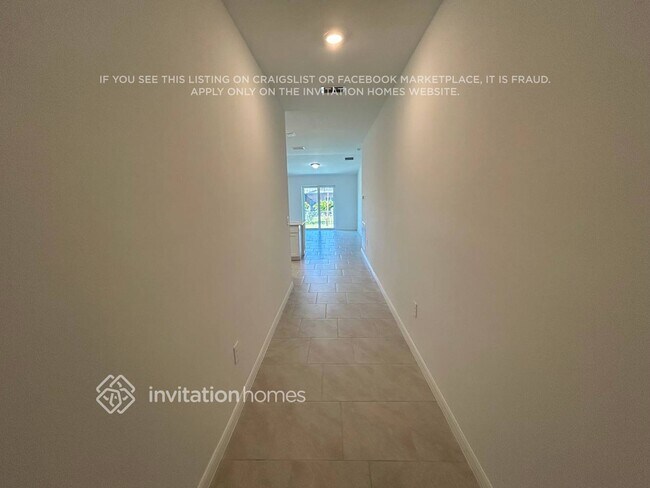 Foto del edificio - 20319 Blaine Ave