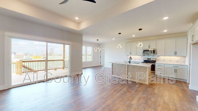 Building Photo - 32468 W 168th Ct