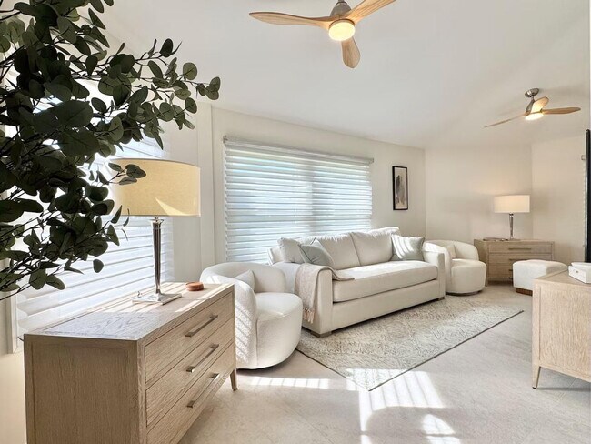 Foto del edificio - 240 Norgrove Ave