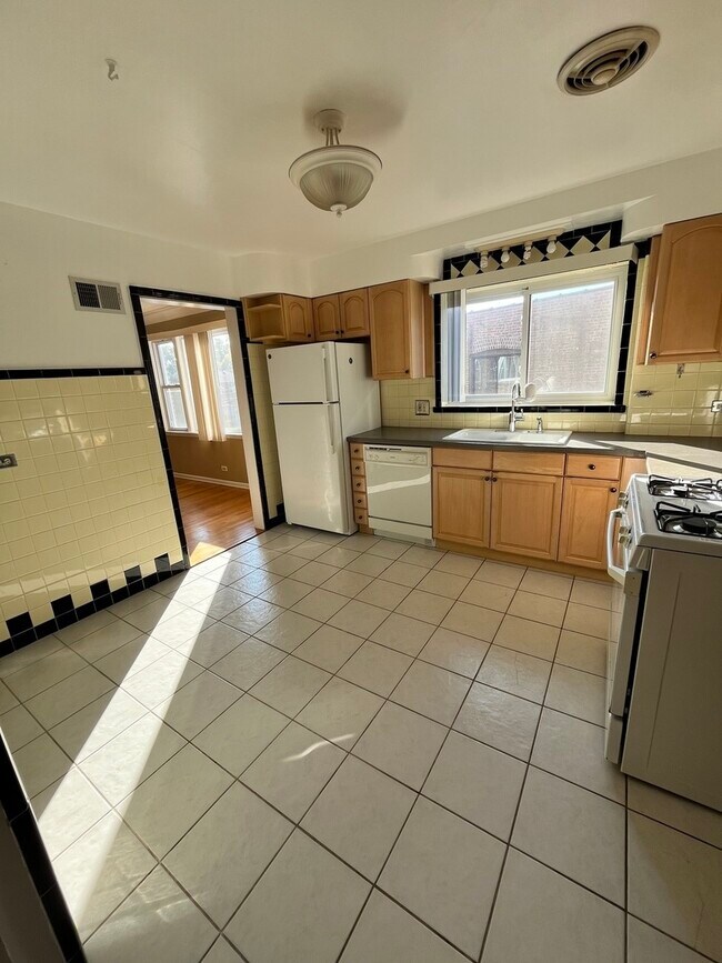 Foto del edificio - 2553 W North Shore Ave