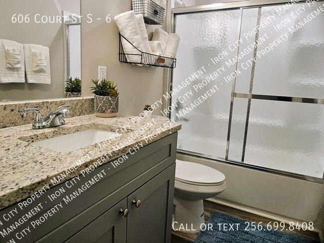 Foto del edificio - 606 Court St N