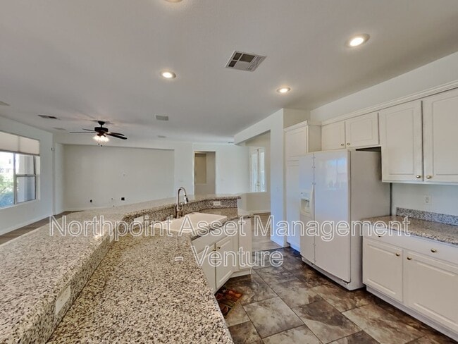 Building Photo - 10374 Melodia Magico Ave