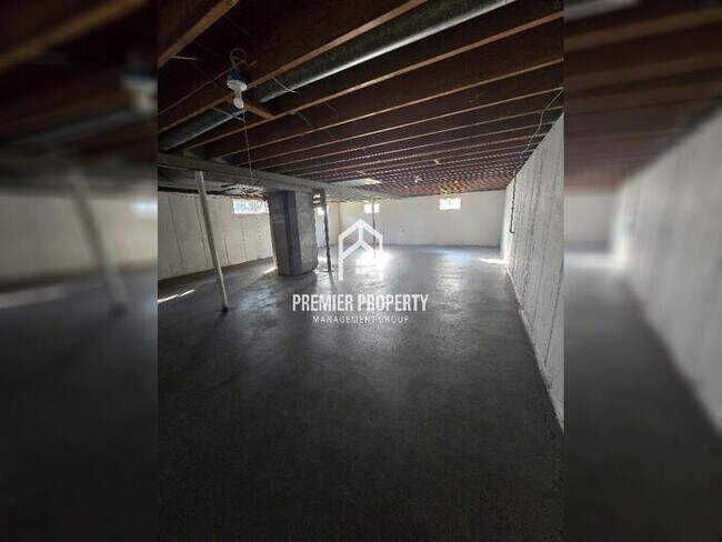 Building Photo - 610 Mullanphy Ln